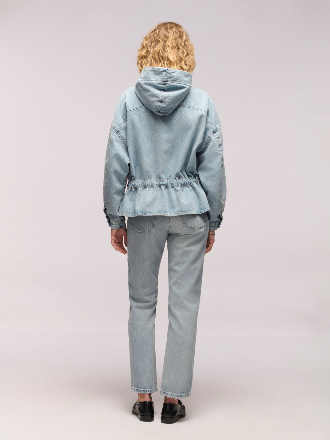 Hooded Popover - Pacifica