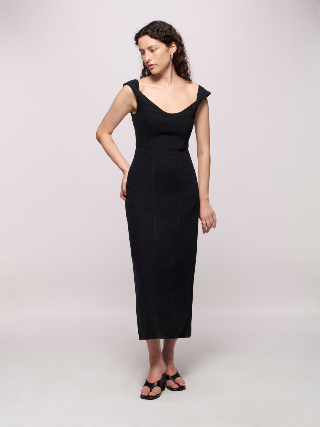 Suave Dress - One Year Black