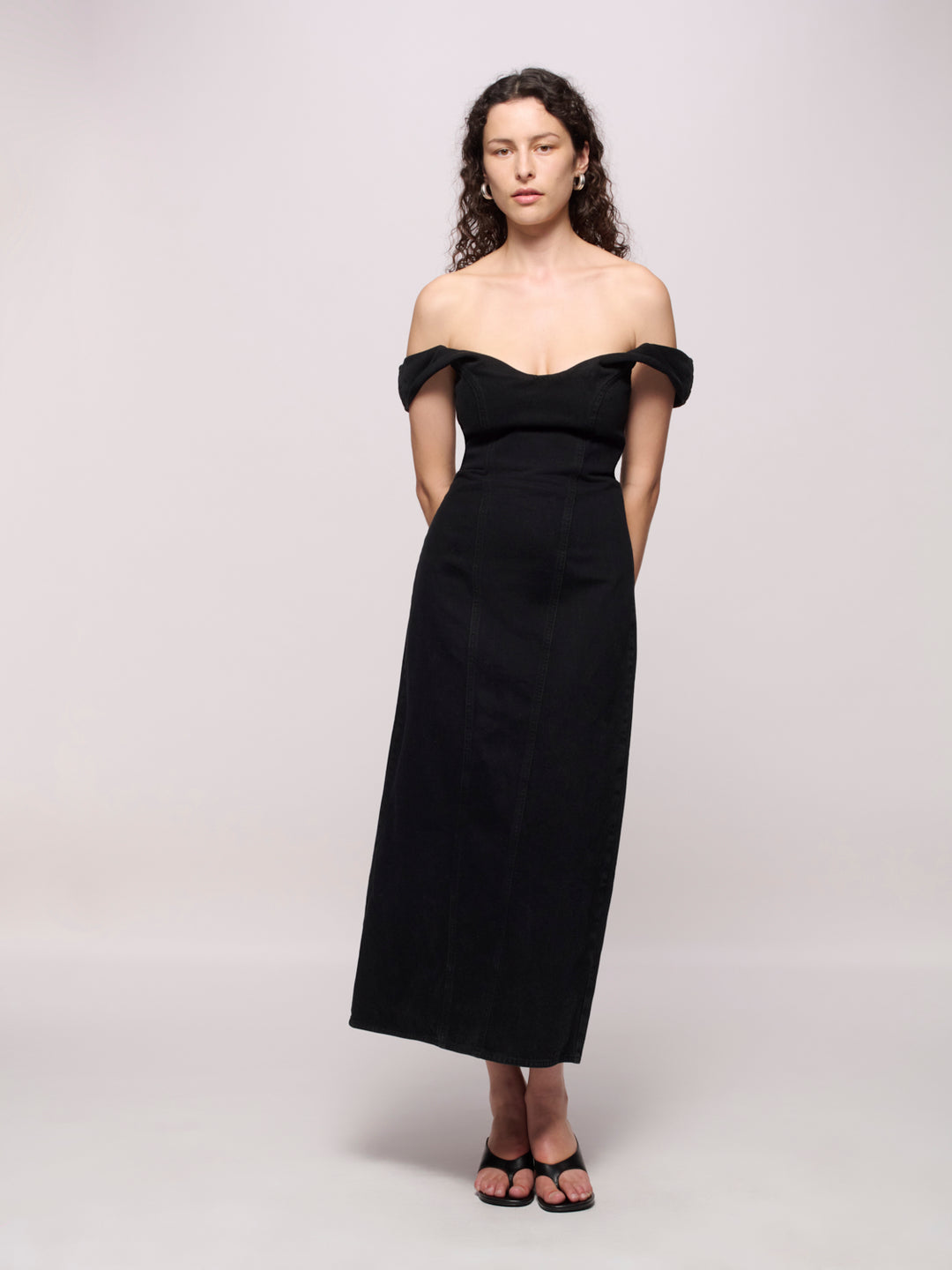 Suave Dress - One Year Black